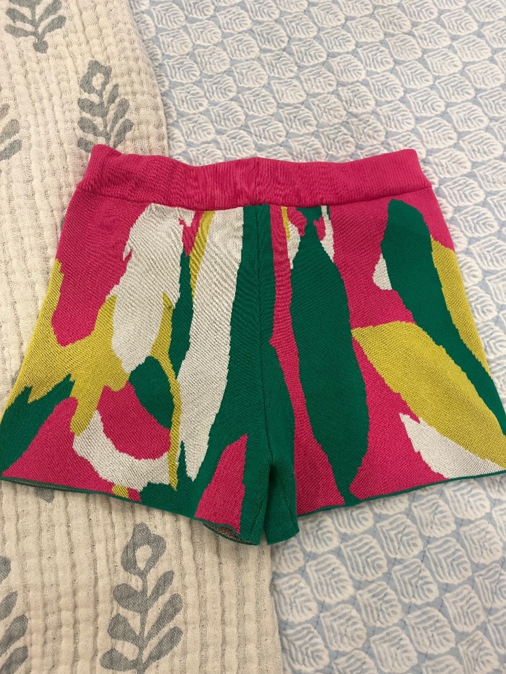 Knit shorts